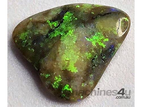 caption AUSTRALIAN BLACK OPAL SOLID