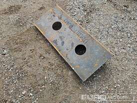 Unused Captok Dingo Mounting Plate to suit Mini Skidsteer Loader  - picture2' - Click to enlarge
