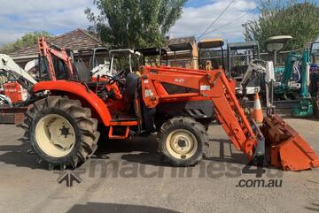 KIOTI DAEDONG EX 40 TRACTOR-FEL