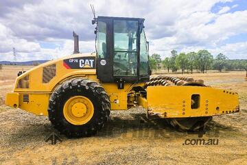Caterpillar 2014   CP76