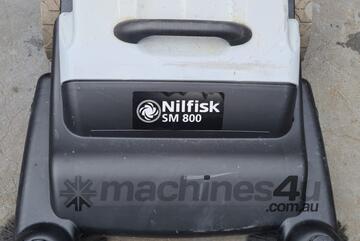 Nilfisk   Manual Sweeper SM800