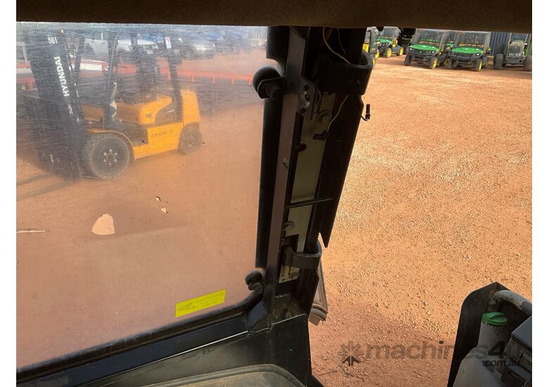 caption 2017 John Deere 6110M 4WD Tractor