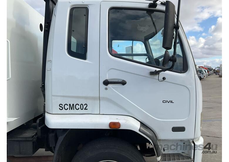 caption 2010 Mitsubishi Fuso Fighter FM600 Tipper