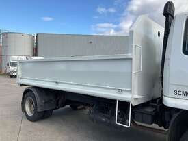2010 Mitsubishi Fuso Fighter FM600 Tipper - picture1' - Click to enlarge