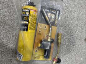 Bossweld Pro-Torch Head and Tradeflame TF/Ultra Gas Bottle (Police Lost & Stolen) - picture0' - Click to enlarge
