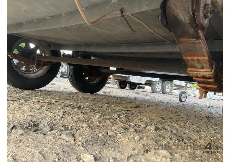 caption 2016 Trailer City Tandem Axle Box Trailer