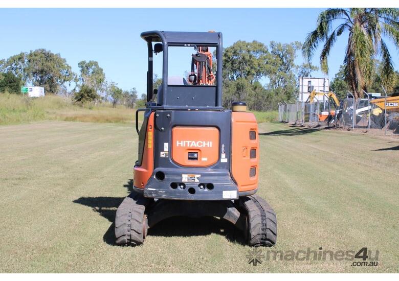 2017 HITACHI  ZX38U-5A