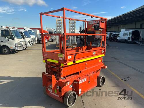caption 2015 JLG R6 Scissor Lift (Electric)
