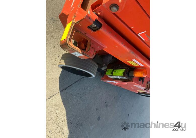 caption 2015 JLG R6 Scissor Lift (Electric)