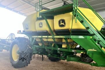 2013 John Deere 1910 Air Carts