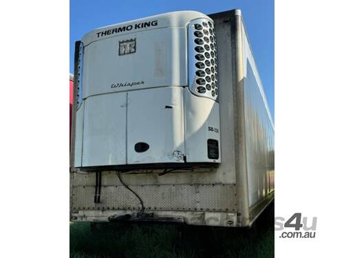 2006 REFRIGERATED TRI-AXLE TRAILER