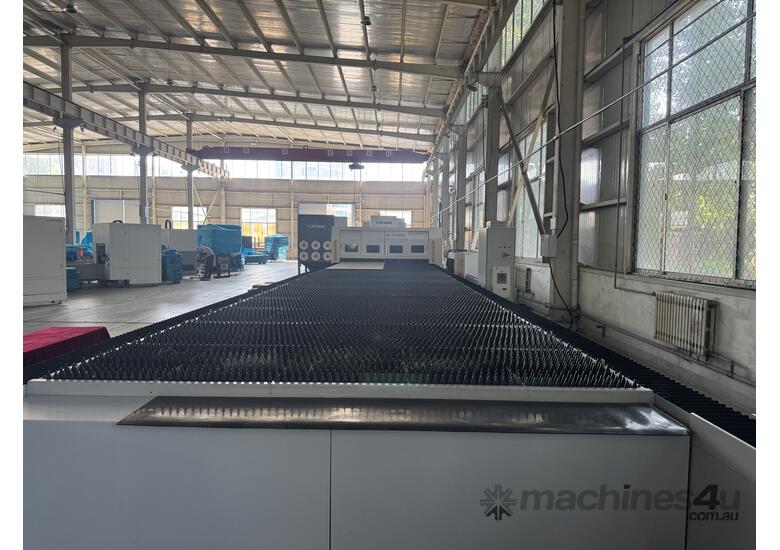 Large Format Fiber Laser 3.1m x 12.0m 12kW Plate Cutting Machine JQ LASER HE Series