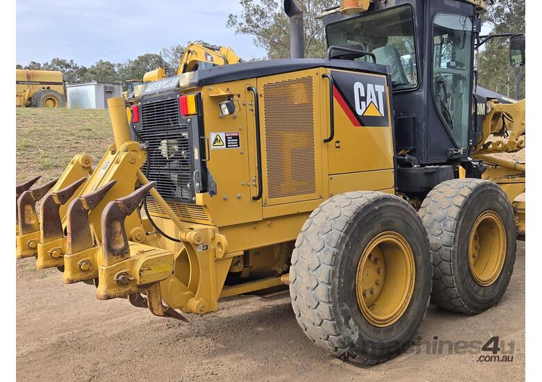 2009 Caterpillar 140M CAT 140M Motor Grader 8 Speed with Rear Ripper Att