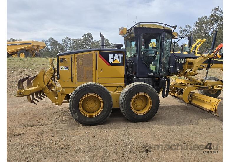 2009 Caterpillar 140M CAT 140M Motor Grader 8 Speed with Rear Ripper Att