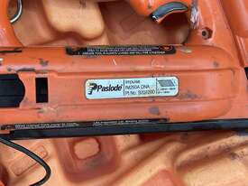 Paslode Impulse IM250A Cordless Angled Finish Nailer - picture0' - Click to enlarge