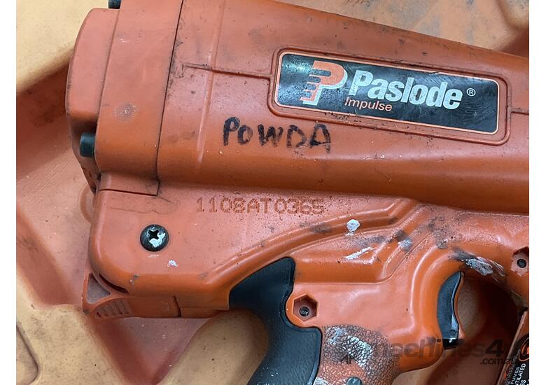 Paslode Impulse IM250A Cordless Angled Finish Nailer
