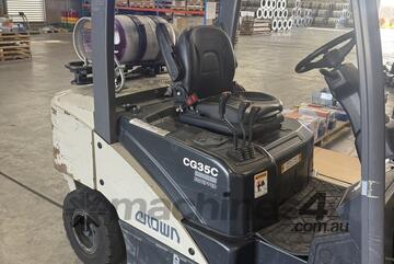 Crown   3T Forklift Crown   3T Forklift