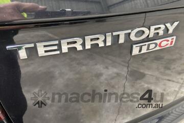 2015 Ford Territory Titanium Wagon V6 T/Diesel (Auto) 2015 Ford Territory Titanium Wagon V6 T/Diesel (Auto)