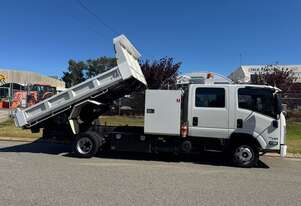 Truck Tipper Isuzu NPR 75 190 Dual Cab Ex-council 2018 3 Tonne 6 speed manual 1IRN596 SN1801