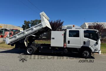 Truck Tipper Isuzu NPR 75 190 Dual Cab Ex-council 2018 3 Tonne 6 speed manual 1IRN596 SN1801 Truck Tipper Isuzu NPR 75 190 Dual Cab Ex-council 2018 3 Tonne 6 speed manual 1IRN596 SN1801