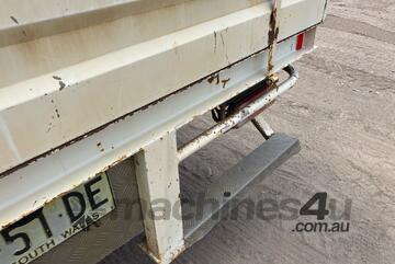 2013 Hino 300 616 Tray Day Cab 2013 Hino 300 616 Tray Day Cab