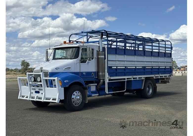1999 KENWORTH T300 TRUCK