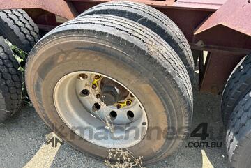 Barker 2017   Tri Axle Dolly