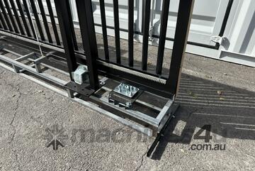 Un  4m Electric Sliding Gate