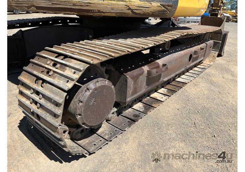 Komatsu PC138US-8 Excavator