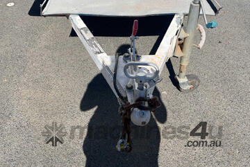 2015 Trail Boss 4HAS Dog Trailer