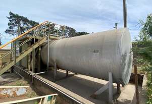 Bulk diesel tank, pump & hose assembly