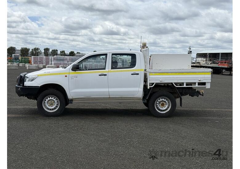 2014 TOYOTA HILUX SR UTE