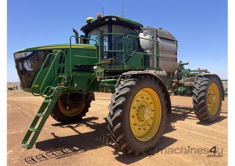 2017 John Deere R4045 Sprayers