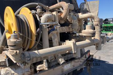 1998 Mitsubishi Fuso FM600 Water Cart