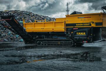 TANA Raven X550T industrial disc screen on tracks.