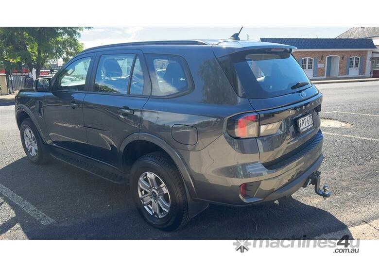 2025 Ford Everest Ambiente