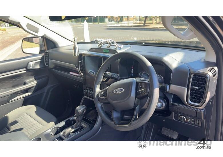 2025 Ford Everest Ambiente
