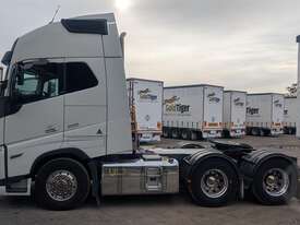 Volvo FH16 Globetrotter - picture2' - Click to enlarge