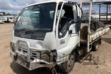 Isuzu 2006   NKR200 Table Top