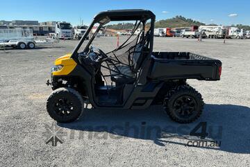 2021 Can-Am HD8 Defender DPS UTV