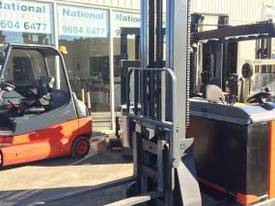 LINDE R16HD Reach Truck - picture0' - Click to enlarge