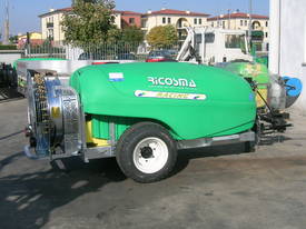 ECONO 1000LT Sprayer Orchard - picture0' - Click to enlarge