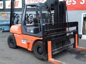  NISSAN HYSTER TOYOTA 7 TON CONTAINER MAST - picture1' - Click to enlarge