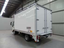 Hino 616 - 300 Series Pantech Truck - picture1' - Click to enlarge