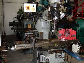 Vertical Turret Milling Machine 240v - picture0' - Click to enlarge