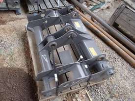 UNKNOWN HYDRAULIC Quick Hitch Attachments - picture0' - Click to enlarge
