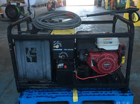 Karcher HDS Hot Wash Pressure Washer Honda Petrol Refurbished Unit - picture1' - Click to enlarge
