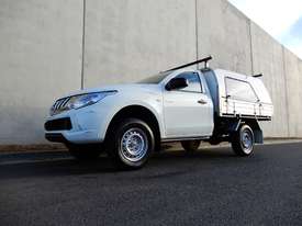 Mitsubishi TRITON Utility Light Commercial - picture0' - Click to enlarge