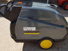 Karcher HDS 745 hot/cold pressure cleaner - picture1' - Click to enlarge