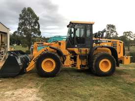 2013 HL760-9 HYUNDAI 18T Wheel Loader 4in1,  Similar Size to Cat 950K - Cat 950GC - picture1' - Click to enlarge